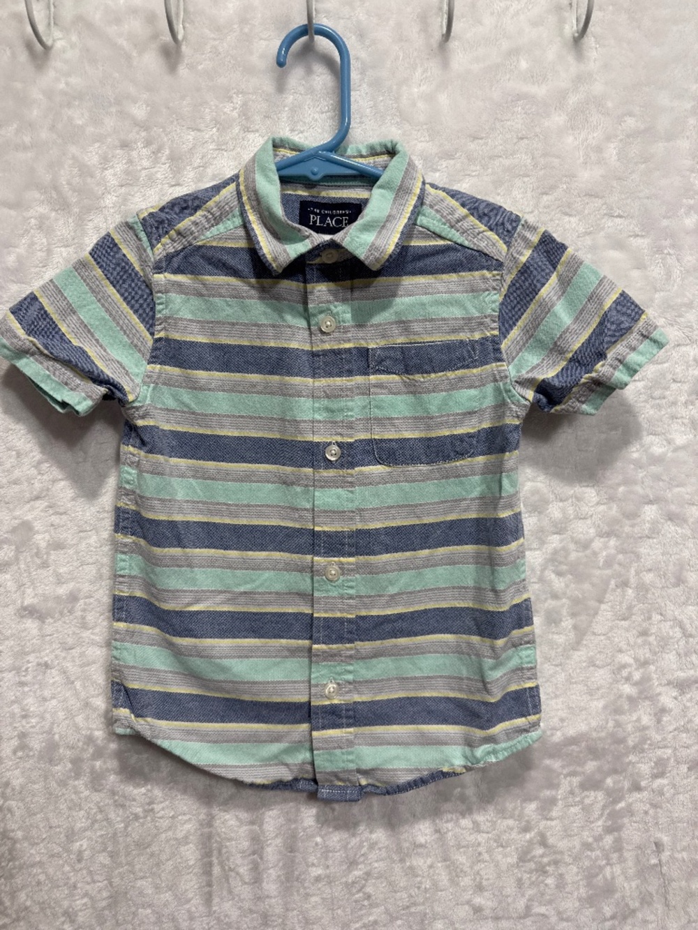 The Children's Place short-sleeve striped button-up shirt size 4T
